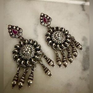 Vintage India Indian Sterling Silver Ruby Boho Hippie Earrings Tribal